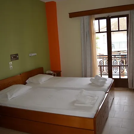 Montes & Hotel 2*