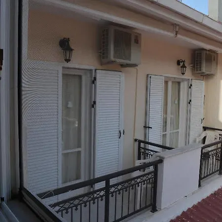 Hotel Montes &